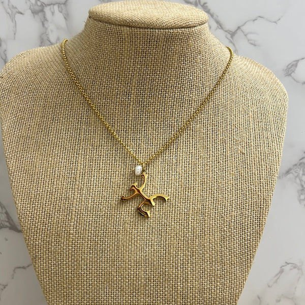 Taino and Pearl neckless