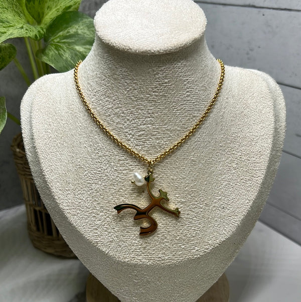 Taino and pearl gold