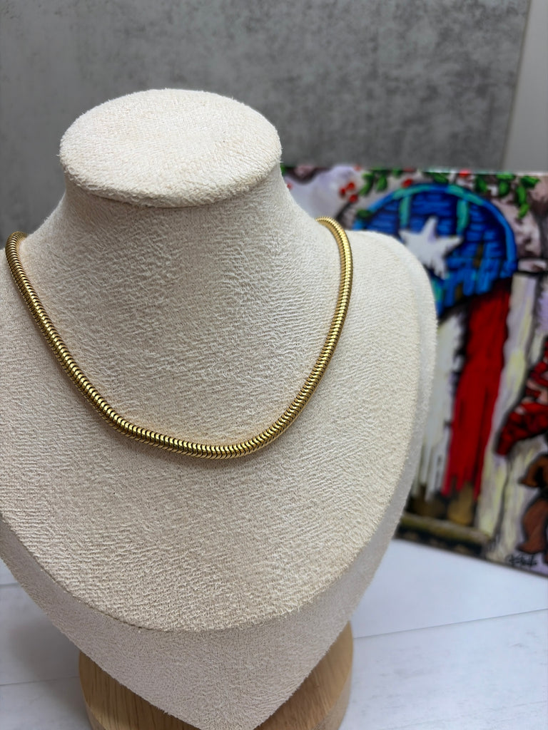 Snake Chain Gold 18” ajustable