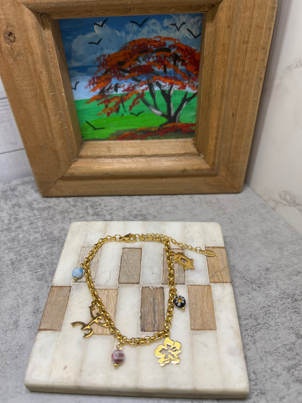 Nuestra Raíz  bead bracelet gold