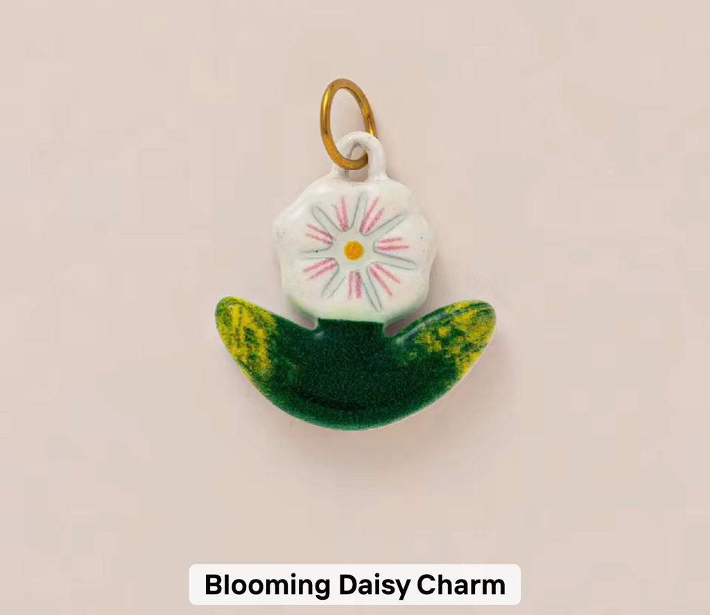 Blooming Daisy charm